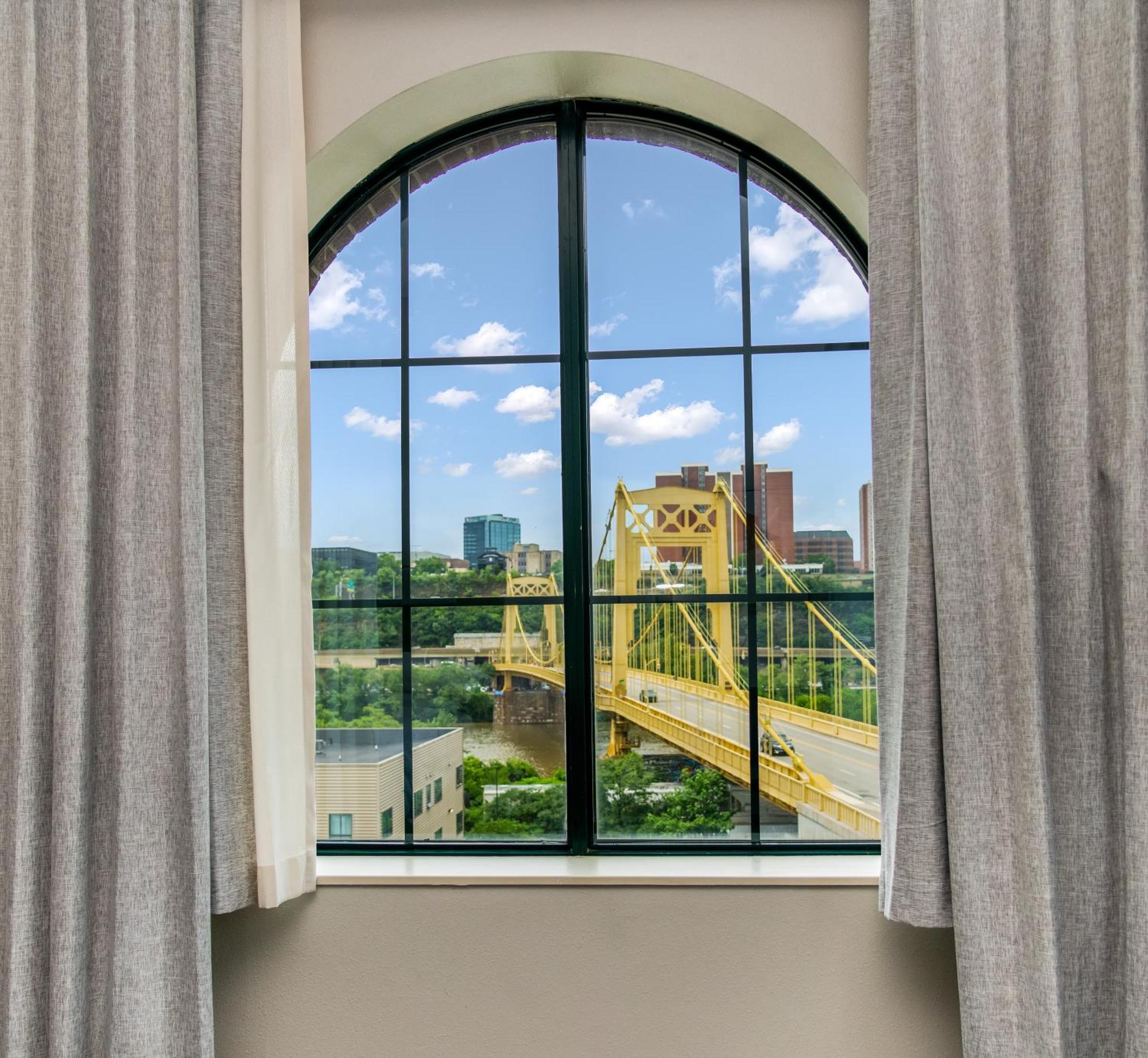 Express & Pittsburgh-south Side By Ihg Pittsburgh
